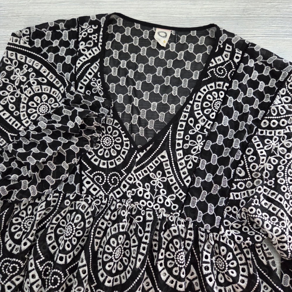 Akemi + Kin Anthropologie Dress Black White Embroidered Boho Mini Womens 2